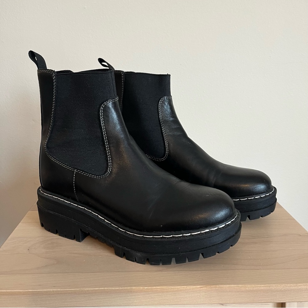 Marc Fisher Black Leather Boots size 5.5